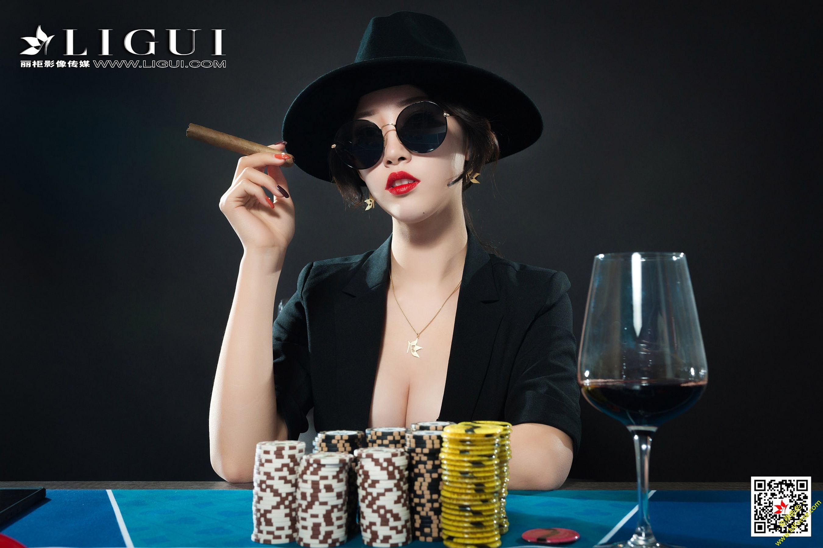 荷官大佬的丝袜和雪茄