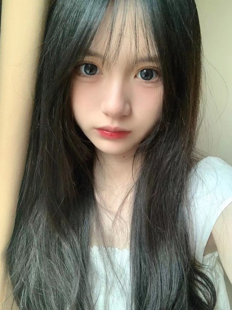 兰州20岁童颜D奶粉嫩逼紧水多，个人兼职无套路