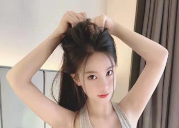 成都良家小波霸刚下水少女的嫩乳太美味了羞答答可装你的小女友